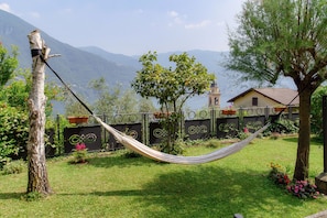 Apartment, Patio, Lake View | Premium bedding, down comforters, iron/ironing board, cribs/infant beds