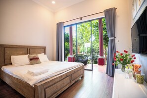 Kahden hengen exclusive-huone, parveke, näköala puutarhaan | Näkymä puutarhaan