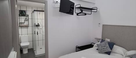 Desk, laptop workspace, free WiFi