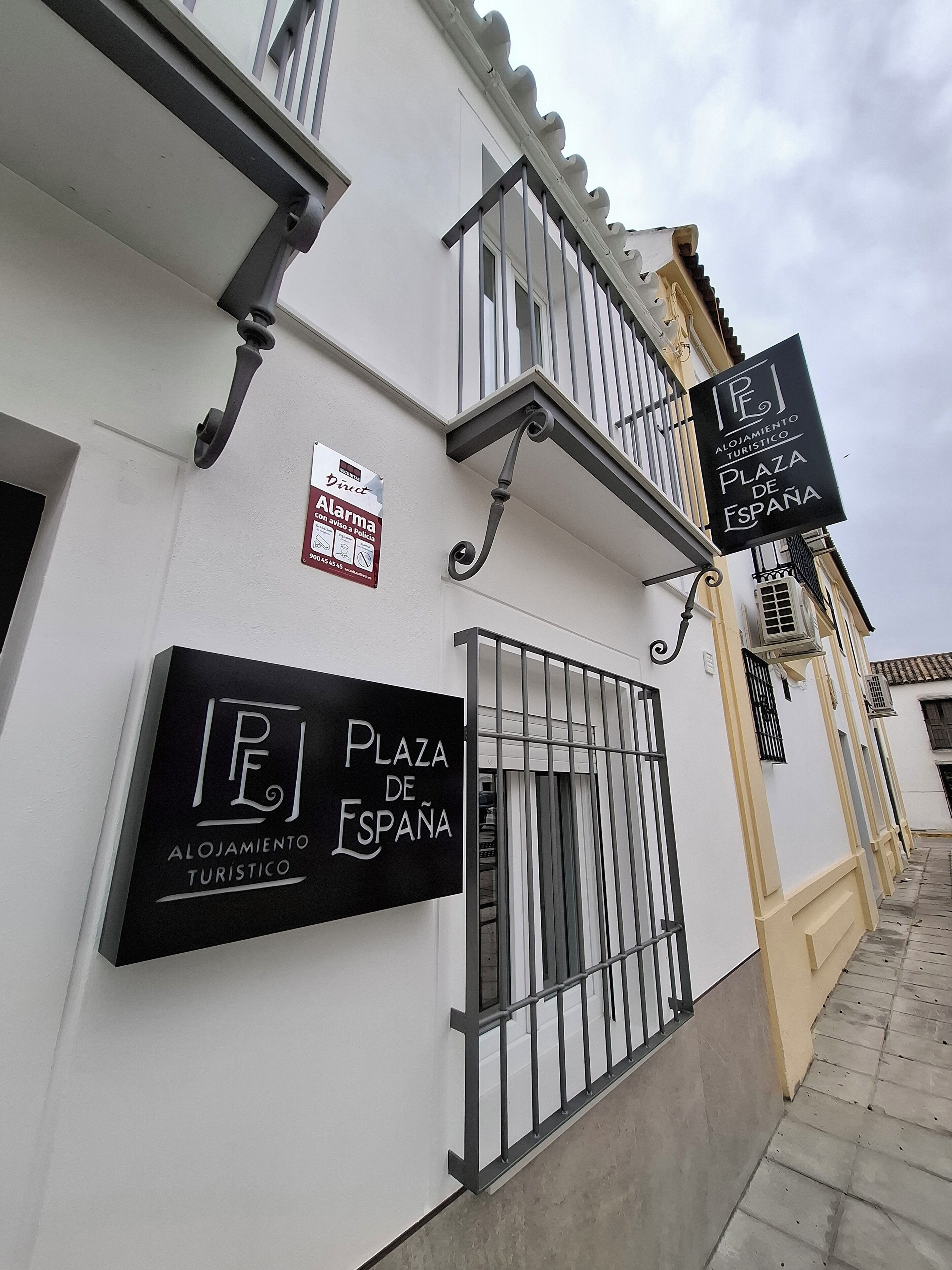 Fachada da propriedade