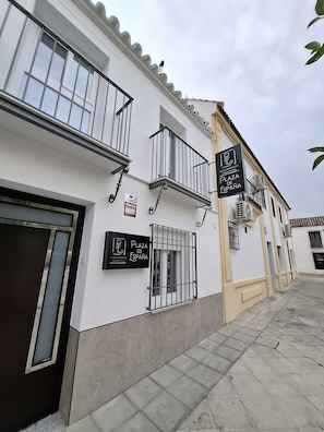 Exterior - Hospedería Plaza de España (La Carlota)