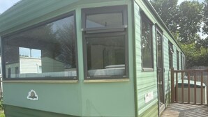 Exterior detail - Welshpool Twin Ayre Caravan - Escape to Nature (Welshpool)