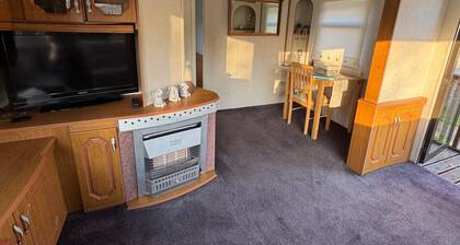 Welshpool Twin Ayre Caravan - Escape to Nature