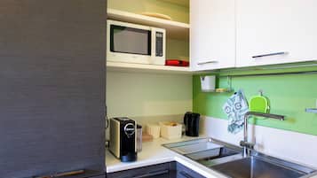 Microonde, forno, piano cottura