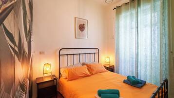 1 chambre, fer et planche Ă repasser, Wi-Fi, draps fournis