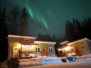 Exterior - Modern Tiny House in Seward - 5 Min to Harbor & Tours (Seward)