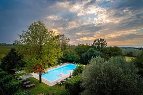 Il Belcanto Villa with Pool