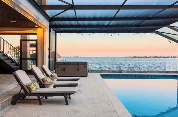 Outdoor pool, a heated pool