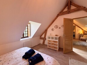 3 quartos, Wi-Fi, roupa de cama