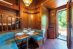 Studio Tiêu chuẩn, quang cảnh biển, đối diện biển (Portofino Sea View Home in Paraggi) | Phòng ăn