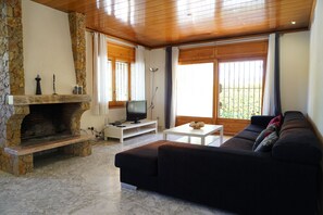 TV, lareira