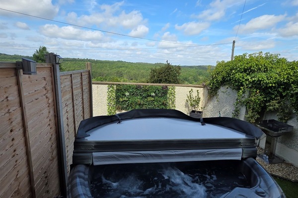 Private hot tub and forest views