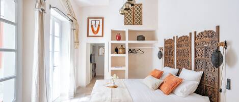 1 chambre, fer et planche à repasser, lit parapluie, Wi-Fi gratuit