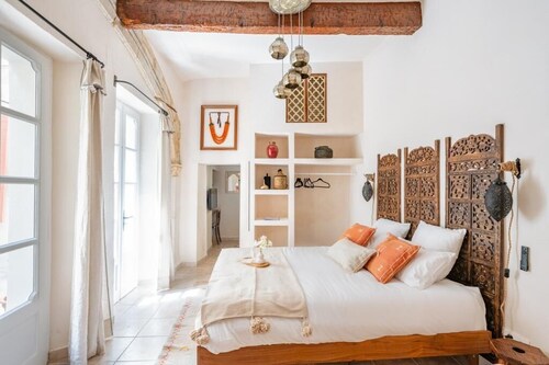 La Cour Secrète ★ Balnéo Spa Privatif & Nuit Orientale | Carpentras Provence