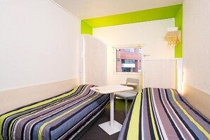 Twin Room | Free WiFi