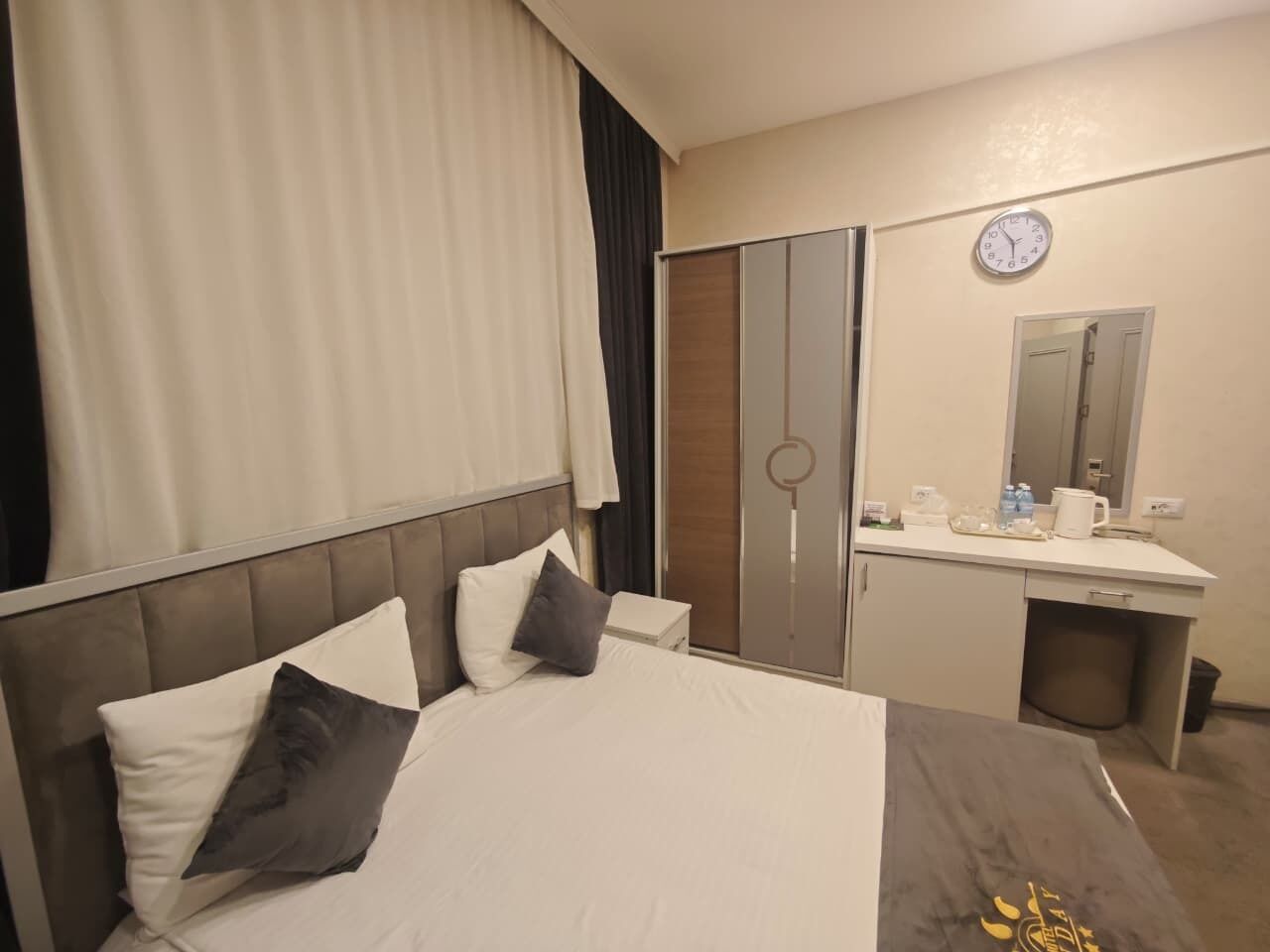 Double Room, City View | Premium bedding, Select Comfort beds, minibar, in-room safe