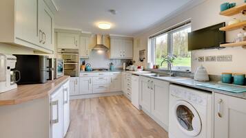 Máy rửa bát, dụng cụ nấu nướng/bát dĩa/dao nĩa