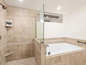 Shower, hair dryer, towels - Newpark 210 | Private Hot Tub | Kitchenette | Balcony | Pool & Hot Tub (Park City)