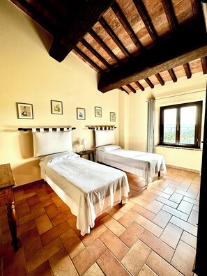 2 camere, ferro/asse da stiro, lenzuola