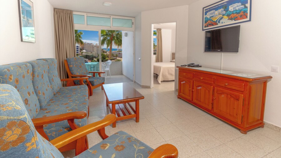 APARTAMENTOS TAMARAGUA