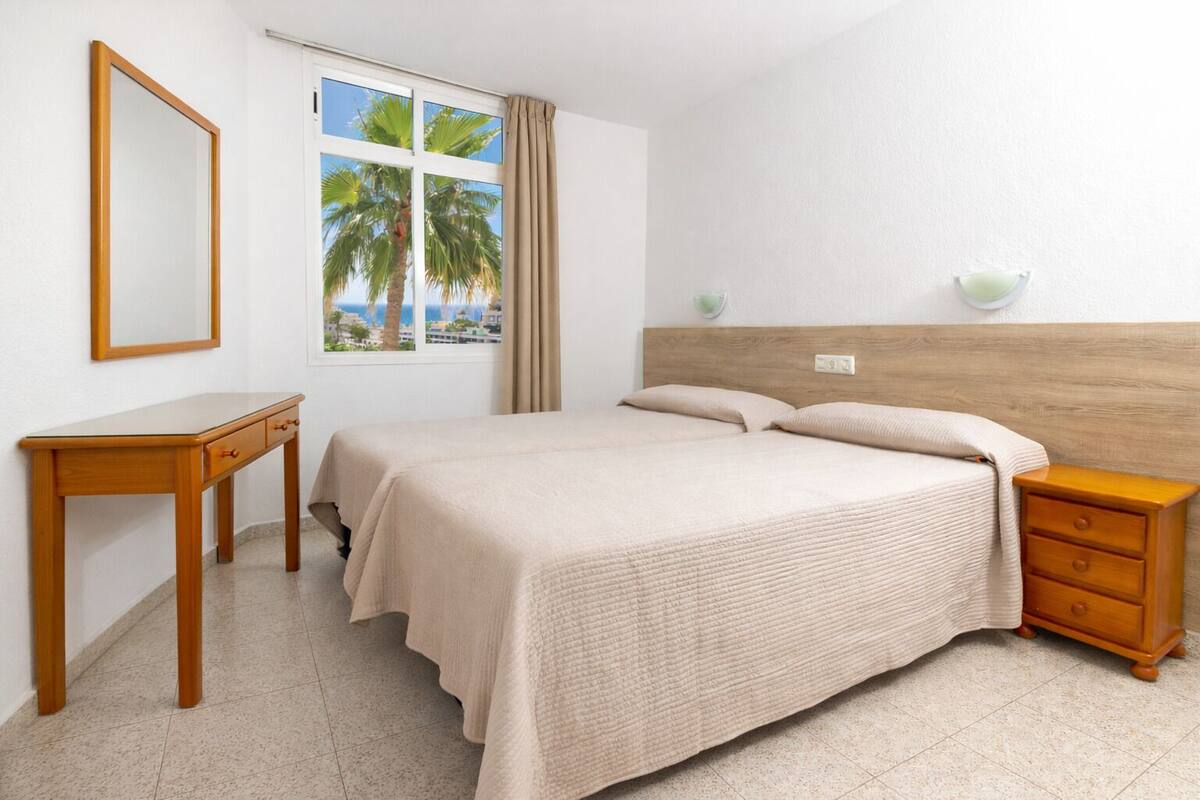 Apartamento (3 Pax) | Escrivaninha