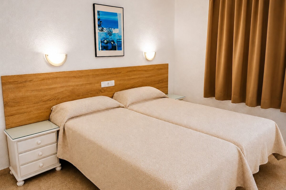 Desk, bed sheets