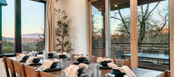 Modern Luxury・Pool, Hot Tub & Near Water Parks!