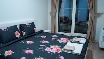 1 kamar tidur, setrika/meja setrika, Wi-Fi, dan seprai linen