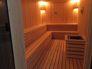 Sauna - 36th floor Sky city apartment Free parking (Skopje)