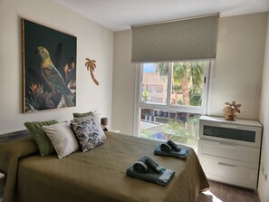 2 bedrooms, iron/ironing board, travel crib, free WiFi - Boutique penthouse with private pool and solarium (Vera)