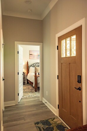 Interior - Private Soundside Home In Emerald Isle . Just Add Water (Emerald Isle)