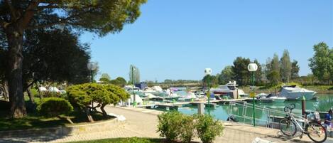 Villa, Mehrere Schlafzimmer, Terrasse, Gartenblick | Jachthafen