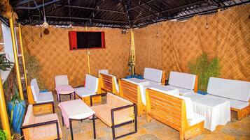 Phòng, 4 phòng ngủ, ban công, quang cảnh thành phố | Khu ăn uống