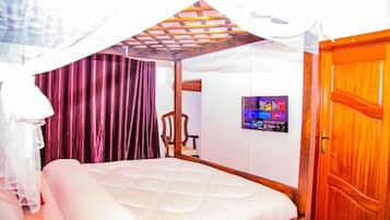 Room, 4 Bedrooms, Balcony, City View | 4 bedrooms