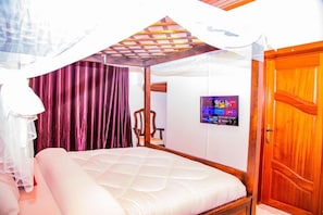 4 bedrooms - Room-the Keza Hotel in Unique Quit Atmos (Kigali)
