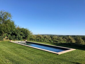 Outdoor pool - Family home in quiet Aix en Provence country side ! Pool & Calm ! (Aix-en-Provence)