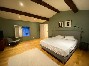 3 bedrooms, iron/ironing board, travel crib, free WiFi - Family home in quiet Aix en Provence country side ! Pool & Calm ! (Aix-en-Provence)