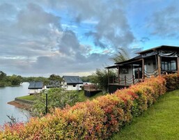 Caja de seguridad en la habitación, wifi gratis y ropa de cama 