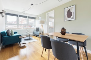 Apartment | Dining room