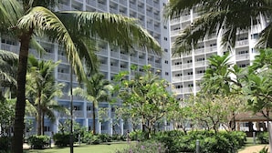 Condo, 1 Bedroom, Accessible, City View | Garden - Relax in Pasay City's Best Kept Secret - Spacious Condo With Garden View (Pasay)