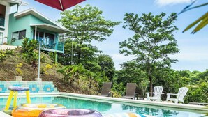 Maison, 5 chambres, piscine privée, vue sur la montagne | Piscine | Piscine extérieure