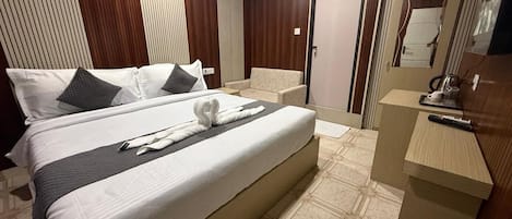 Habitación clásica | Espacio para trabajar con un portátil y wifi gratis