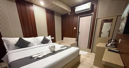 Hotel Alohi Grand