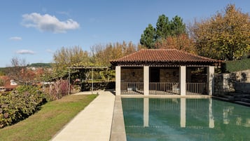 Seasonal outdoor pool, sun loungers