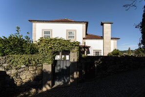 Exterior - Casas da Memória (Tarouca)