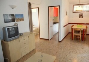 Apartment, 2 Schlafzimmer, Terrasse, Gartenblick | Zimmerausstattung