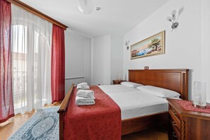 2 bedrooms, WiFi, bed sheets