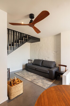 Traditional House | Minibar, in-room safe, iron/ironing board, free cribs/infant beds - CasaNova Farmhouse (Braga)