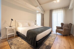 Traditional House | Minibar, in-room safe, iron/ironing board, free cribs/infant beds - CasaNova Farmhouse (Braga)