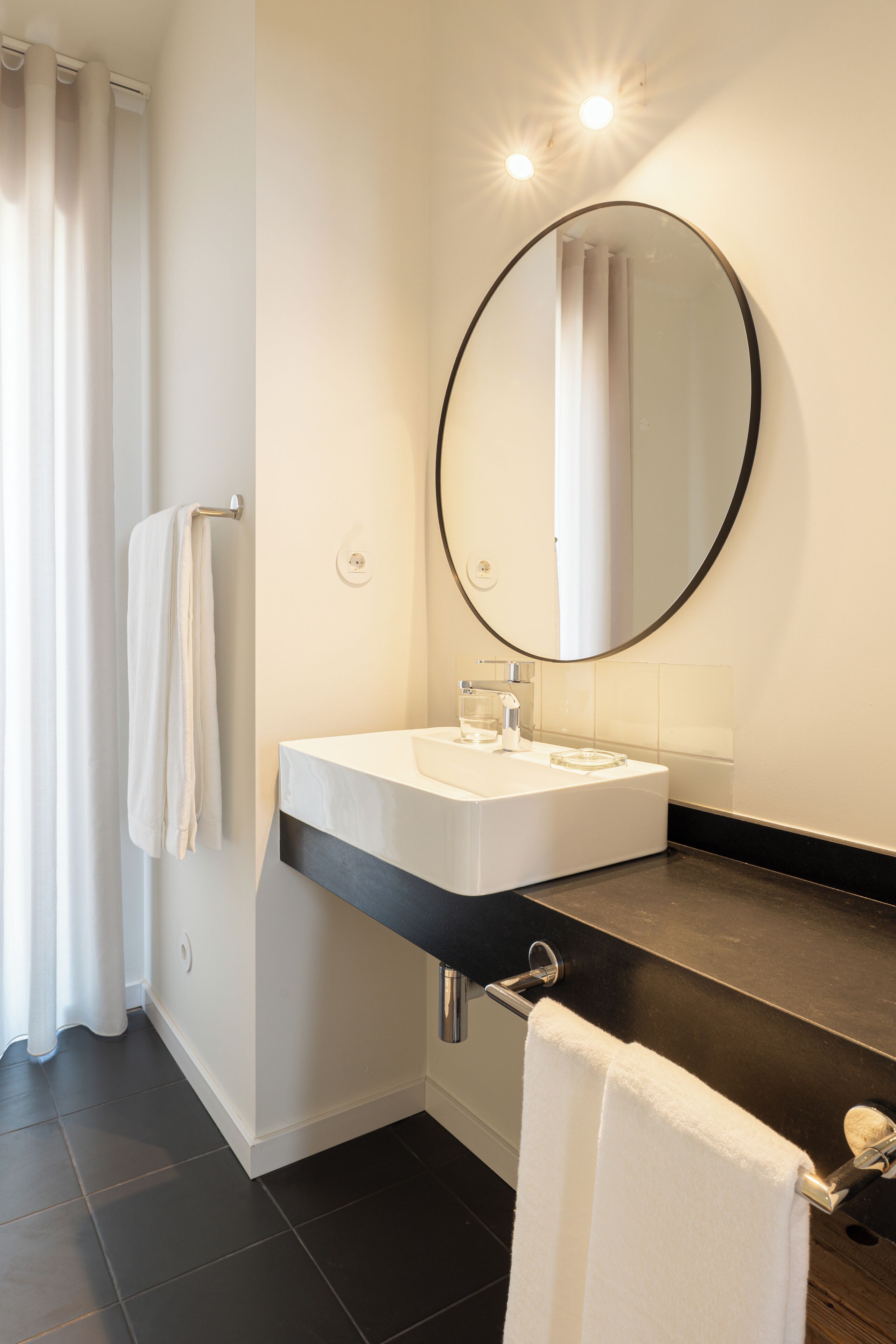 Photo - CasaNova Farmhouse